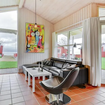 Prázdninový dům Helga - 100m From The Sea By Interhome Mommark