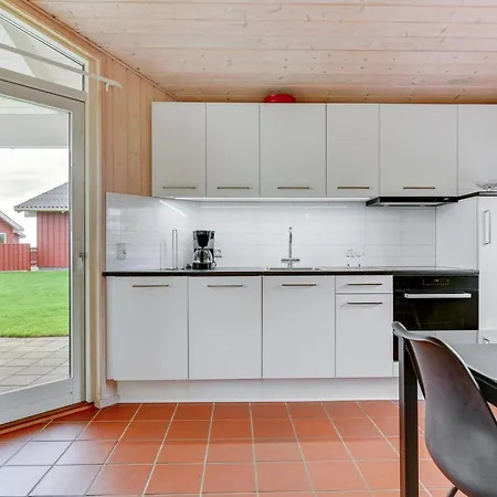 Дом отдыха Helga - 100m From The Sea By Interhome Mommark