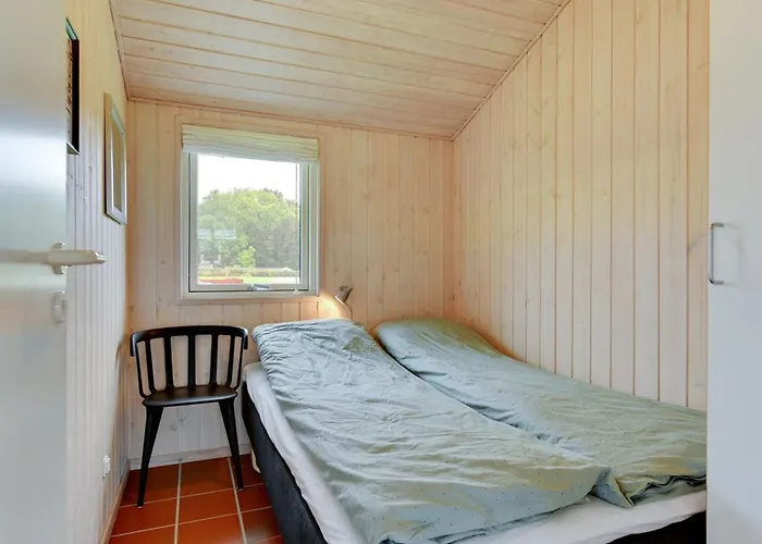 Helga - 100m From The Sea By Interhome